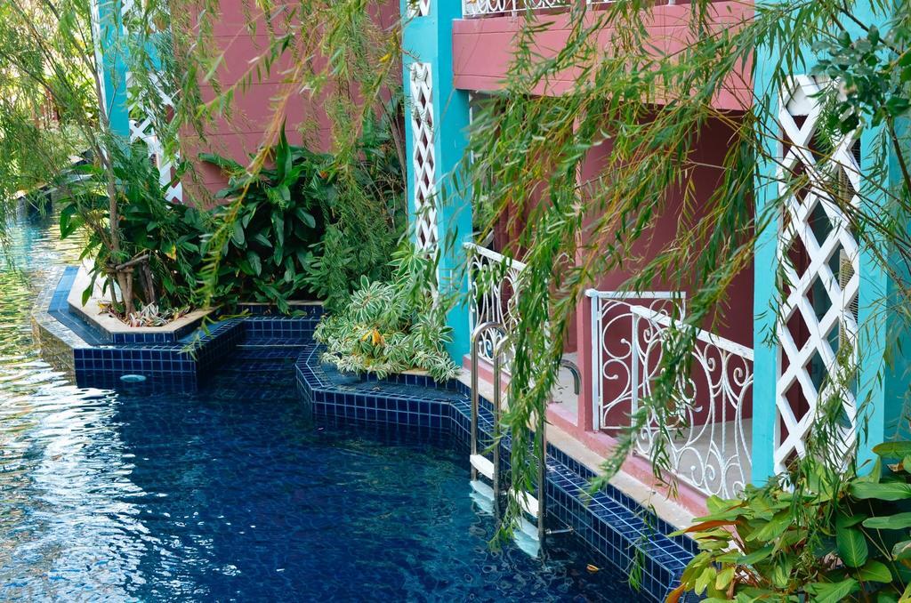 Grand Caribbean Resort Jomtian Pattaya Exterior photo